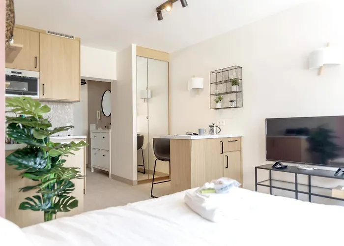 Plein Centre à 10 Mn à Pied De La Cathédrale *