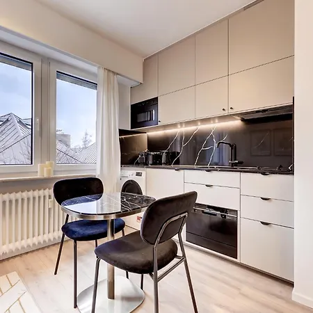 Plein Centre A 10 Mn A Pied De La Cathedrale דירה